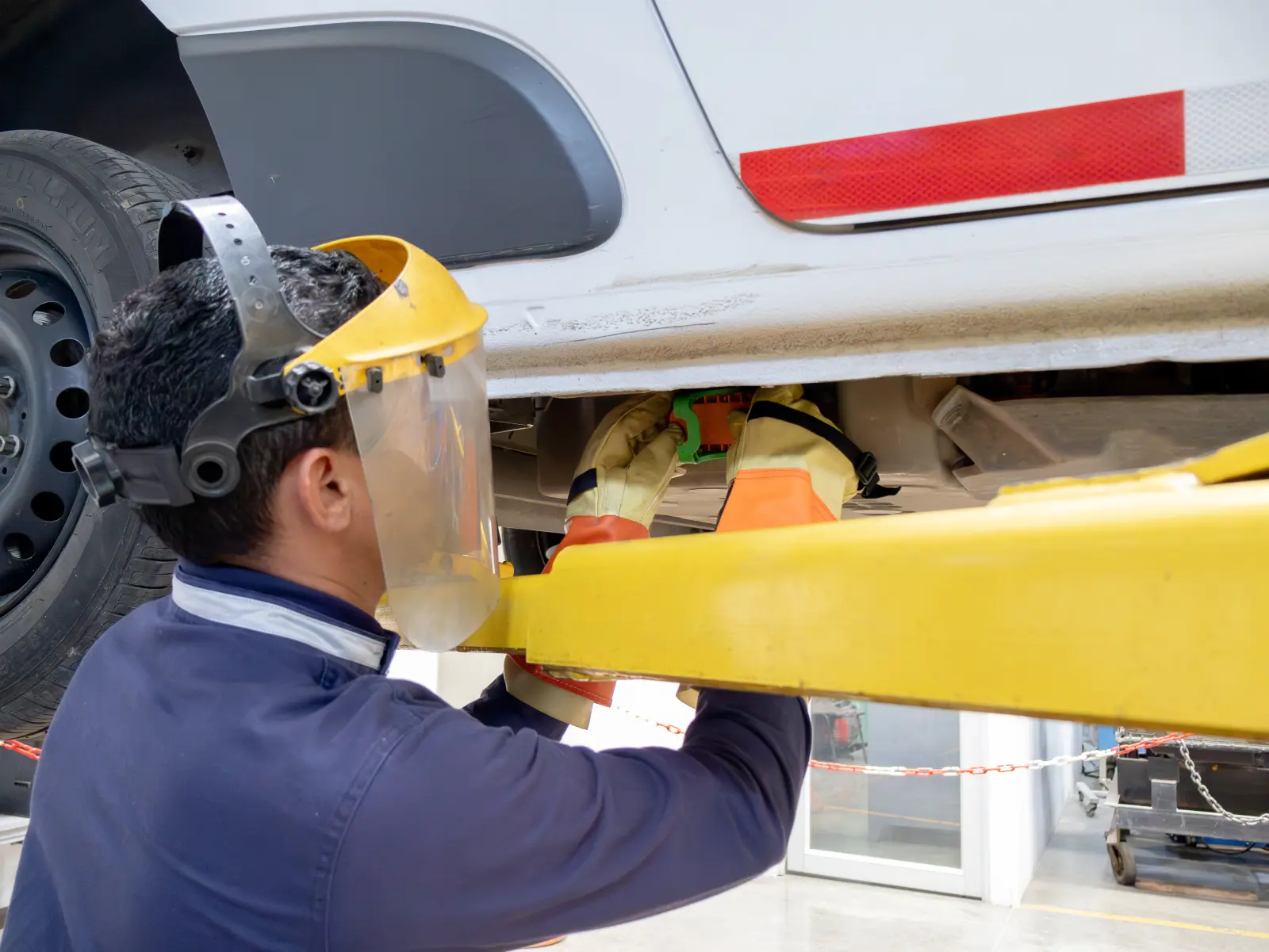 Mantenimiento de Sistemas de Propulsión Eléctrica e Híbrida Automotriz - foto 3